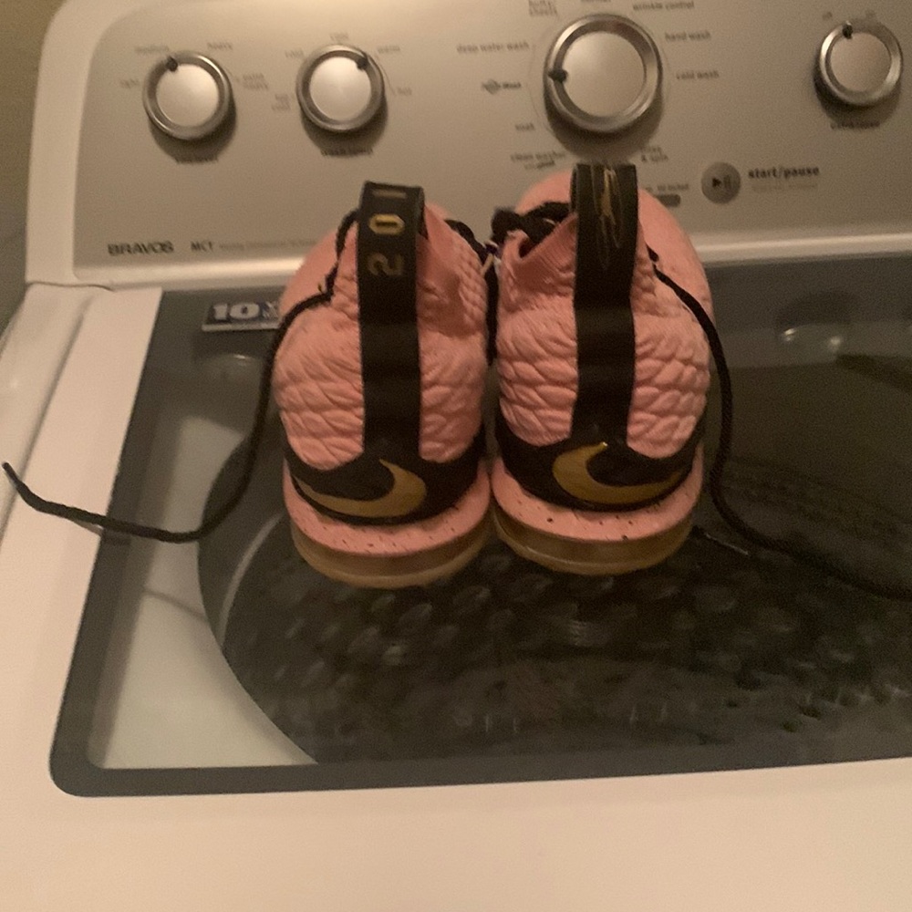 Lebron 15 Shoes size 5.5